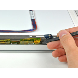 Замена инвертора дисплея PowerBook G4 алюминия 15 